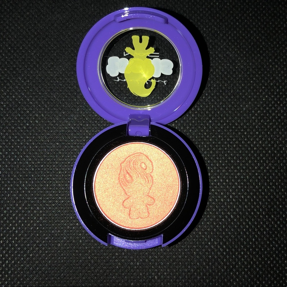 New MAC Good Luck Trolls Eyeshadow In Paradisco - Picture 7 of 11